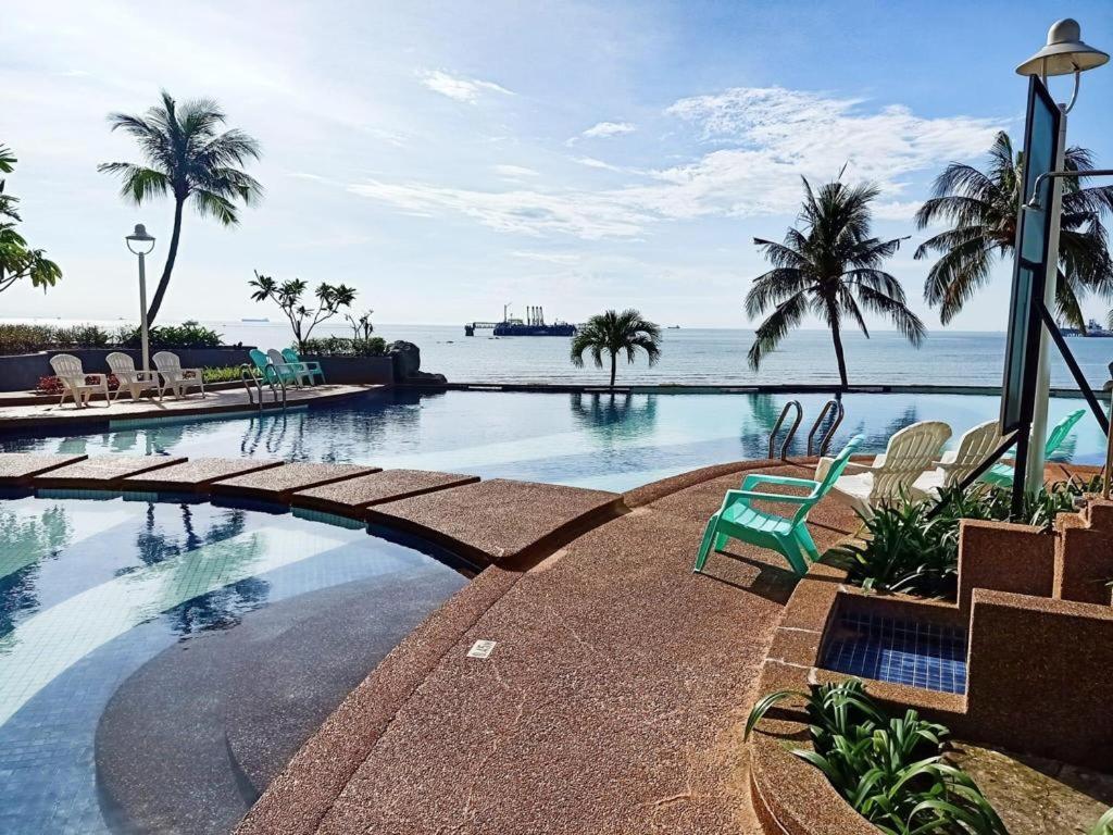 Ehsan Seaview Hotel Port Dickson Buitenkant foto