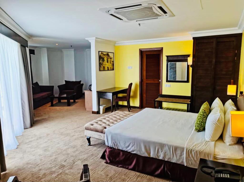 Ehsan Seaview Hotel Port Dickson Buitenkant foto
