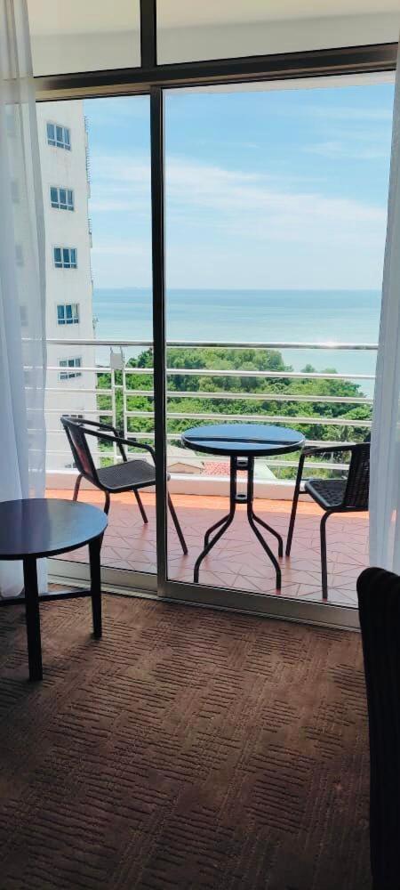 Ehsan Seaview Hotel Port Dickson Buitenkant foto