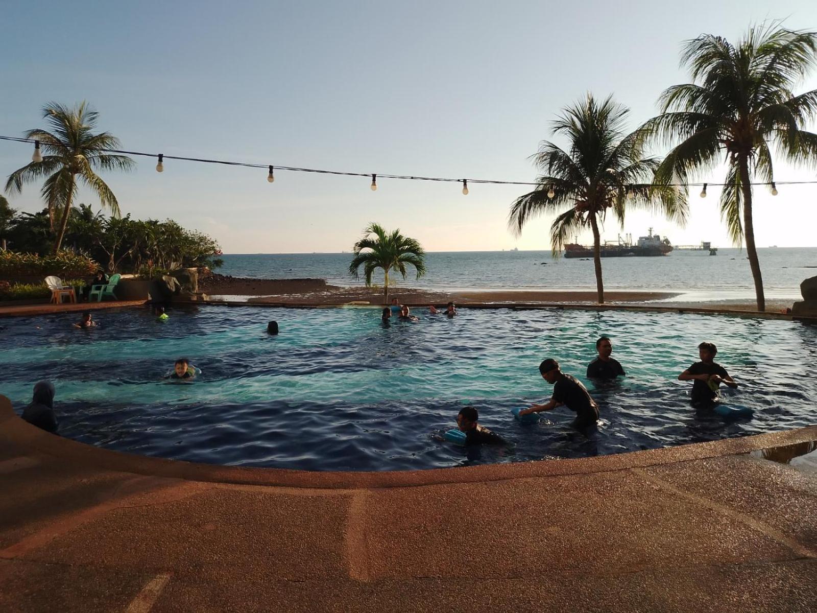Ehsan Seaview Hotel Port Dickson Buitenkant foto